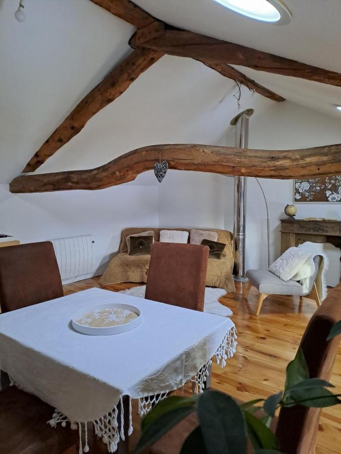 Bed and Breakfast Le Grenier Des Moineaux Фон-Ромё Экстерьер фото